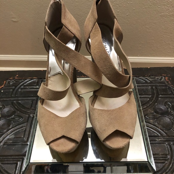 SOLD Michael Kors Ariel Wedges - Picture 6 of 8